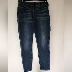 Levi Strauss Signature Ladies Pull on Skinny Jeans
